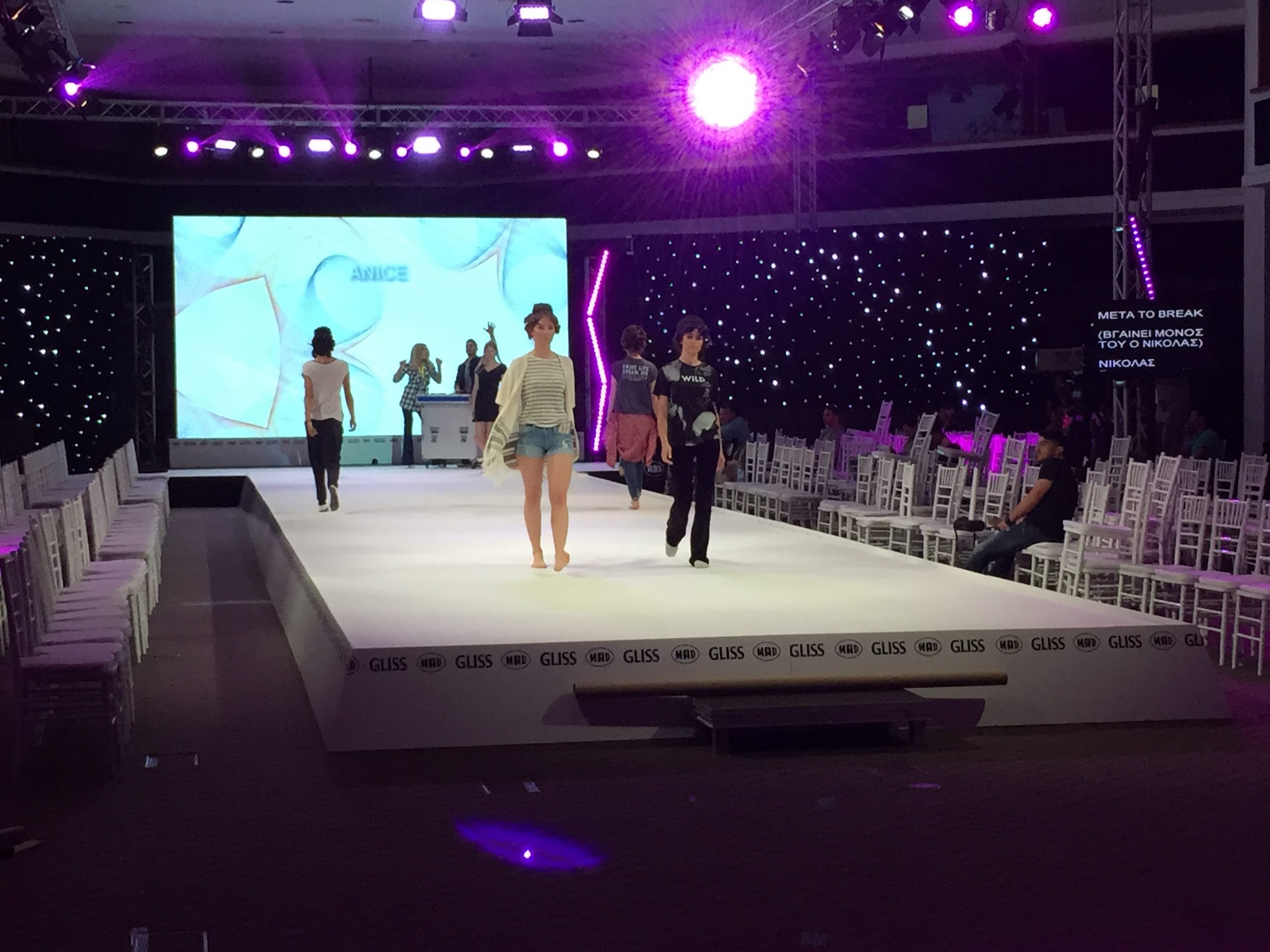 Aluminu Fashion Show Catwalk Stage With Backdrop - Buy Fashion Show Catwalk,Catwalk  Stage,Fashion Show Ca…